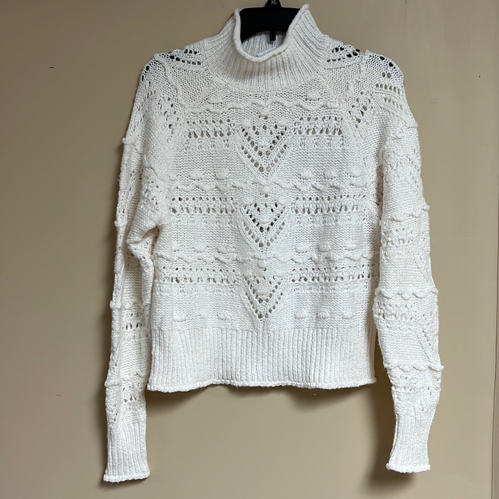 🆕 American Eagle sweater